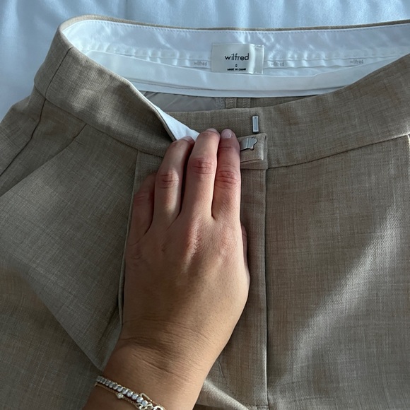 Aritzia Linen Look - Picture 5 of 6